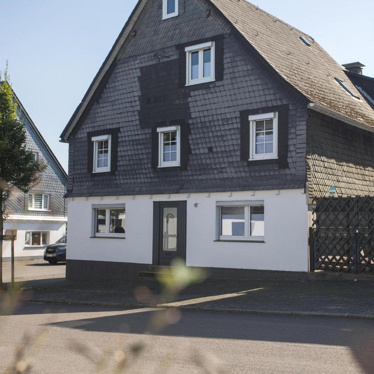 Vakantiehuis - 'Ferienhaus K17 Voor 18 Pers' - Kirchstrasse 17 | Winterberg Bagian luar foto